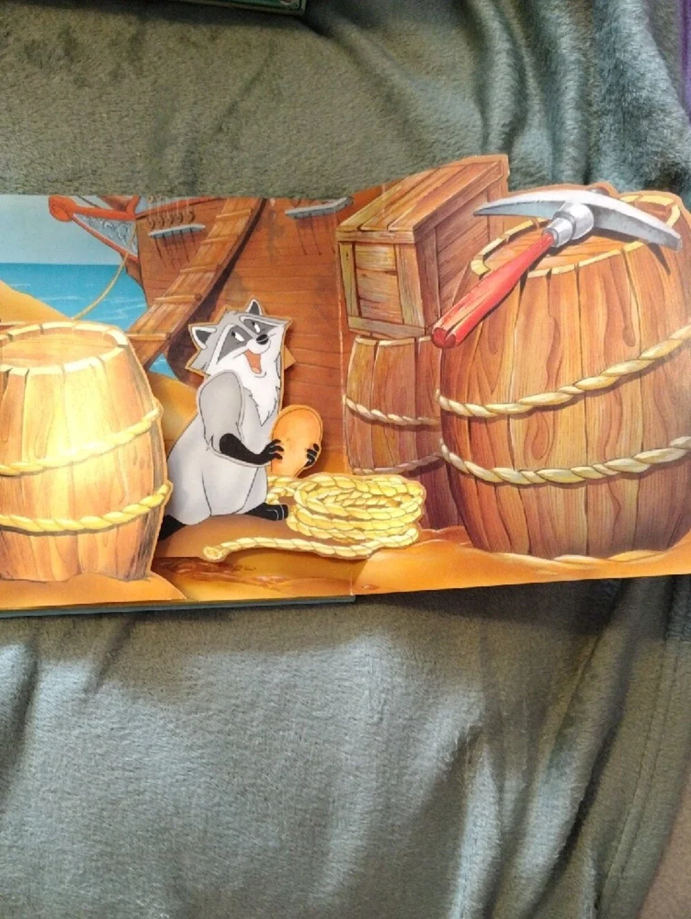 Disney Pocahontas Looking For Meeko -1996 Hardcover